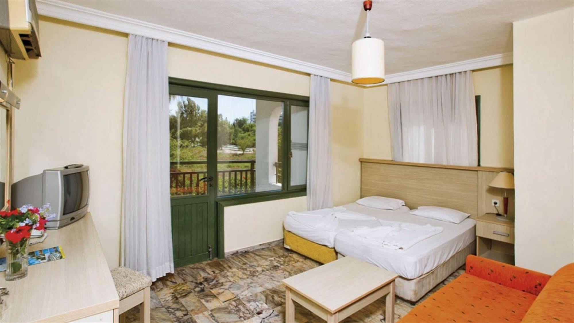 Sural Garden Hotel Side Ngoại thất bức ảnh